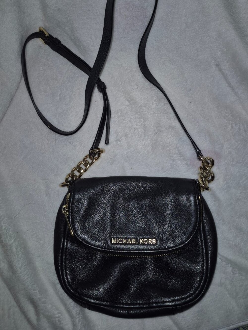 Michael kors crossbody bag